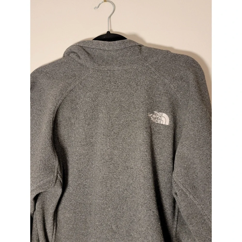 The North Face Fleece Jacket Mens Medium Gray Full‎ Zip Warm Lightweight Outdoor